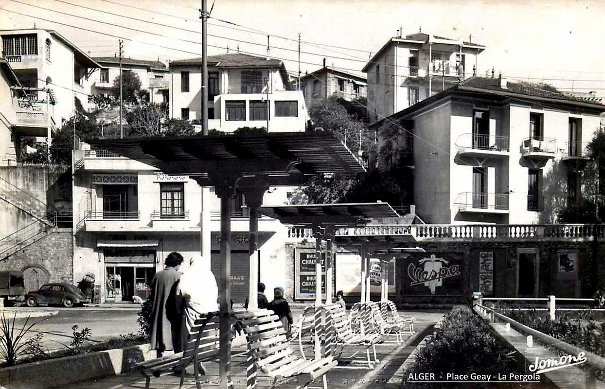 Alger - Place Geay - Pergola.jpg